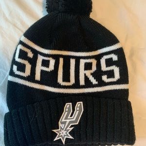 Spurs beanie
